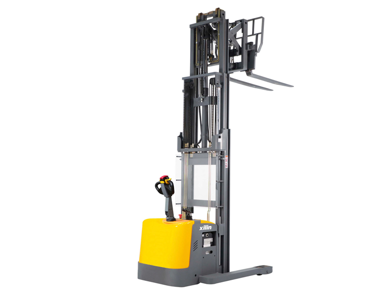 Electric Reach Stacker CQDH15A-III/
CQDH20A-III